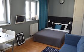 Be My Guest - Hoza Studio - Pkin Super Centrum Metro Wi-Fi Breakfast