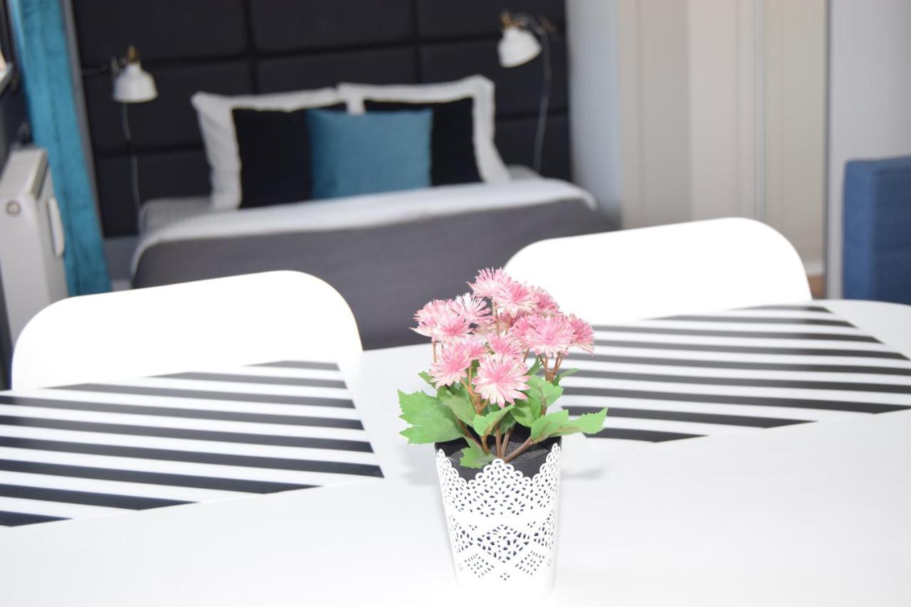 Be My Guest - Hoza Studio - Pkin Super Centrum Metro Wi-Fi Breakfast Warschau Exterior foto