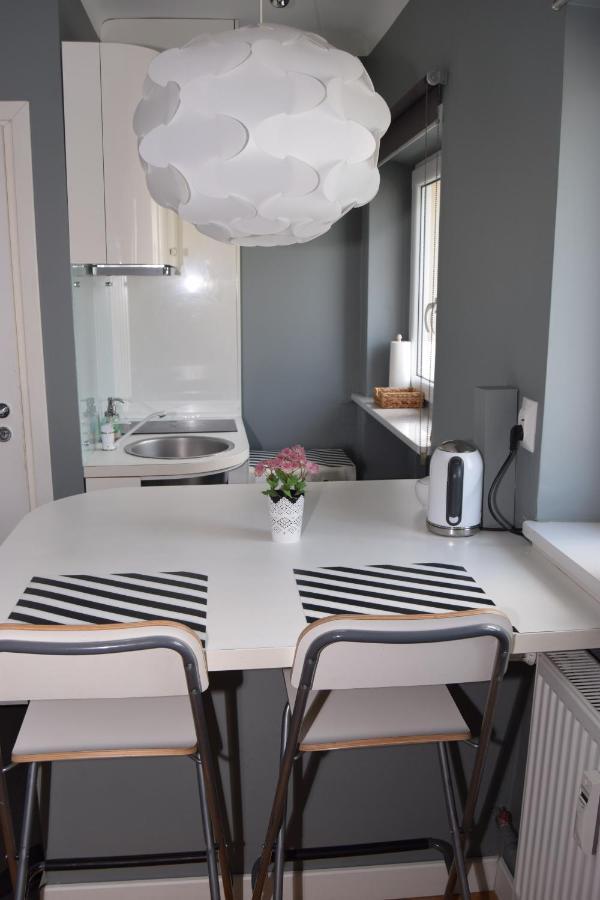 Be My Guest - Hoza Studio - Pkin Super Centrum Metro Wi-Fi Breakfast Warschau Exterior foto